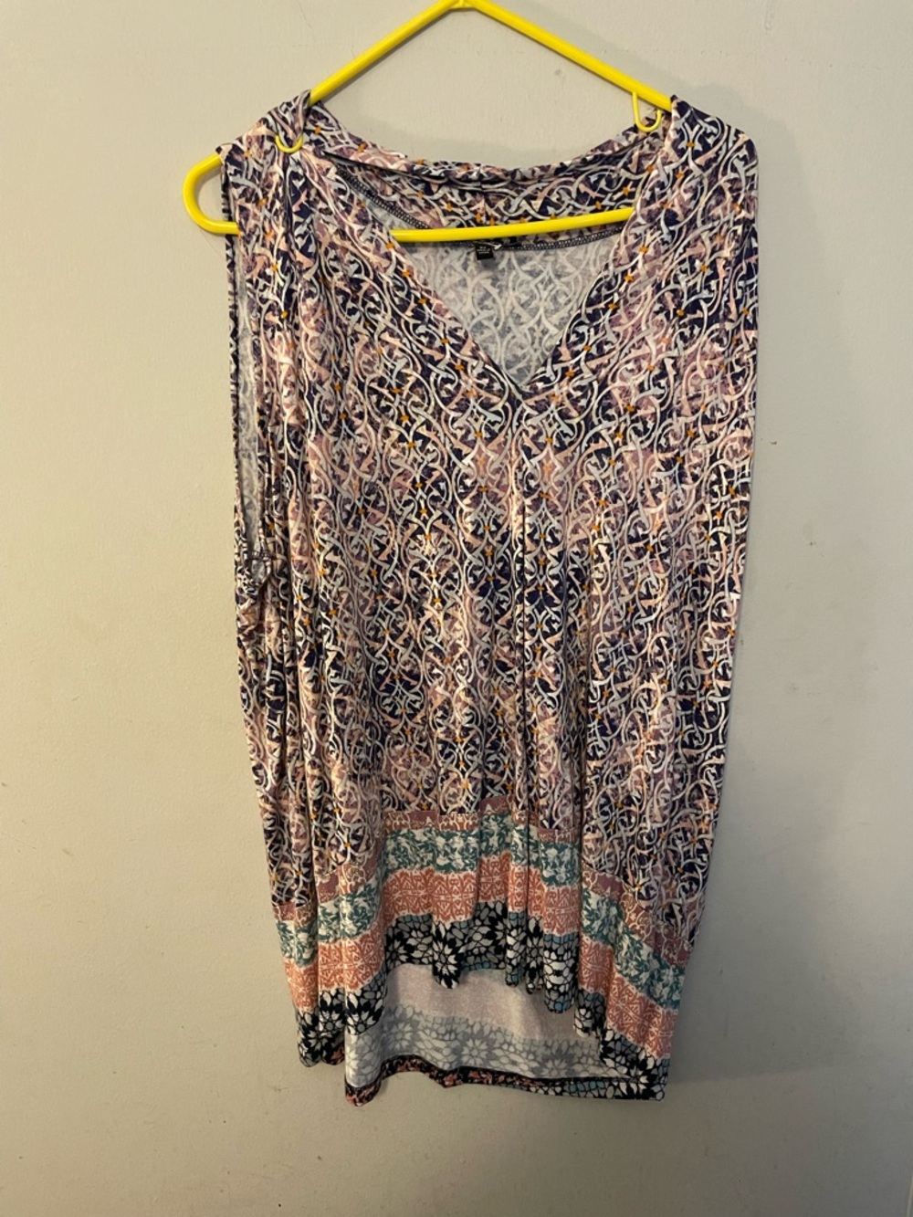 Cable & Gauge Pink and Navy Geometric V-Neck Tunic